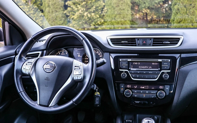 Nissan Qashqai cena 45900 przebieg: 127858, rok produkcji 2014 z Ruciane-Nida małe 781